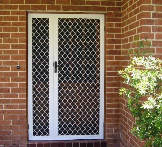 A non-Panther Protect typical 7mm diamond grill security door.